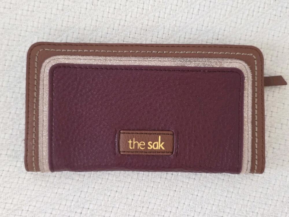 The Sak Pebbled Leather Wallet Burgundy Brown Glittery Bi-Fold Logo Women's